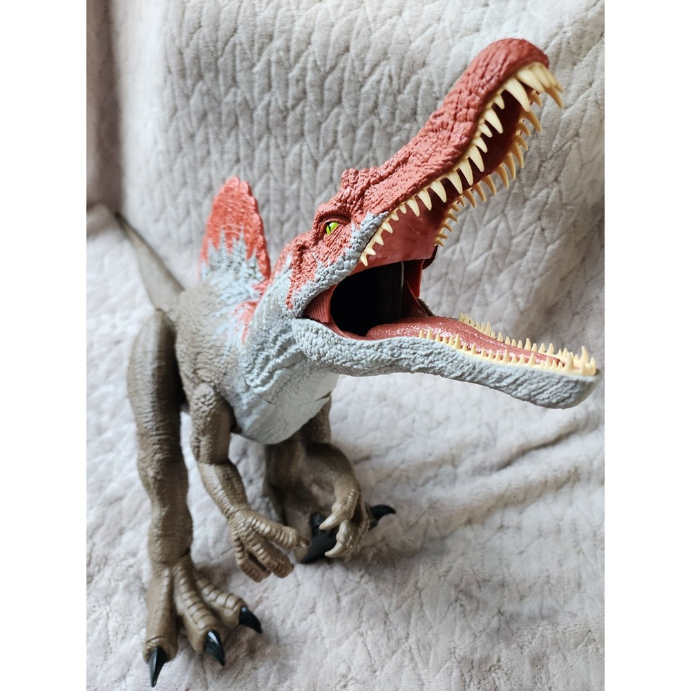 Jurassic World Super Colossal Spinosaurus Action Figure Dinosaur 36 Inch